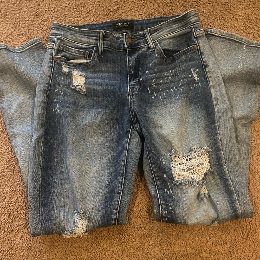 Judy Blue distressed jeans